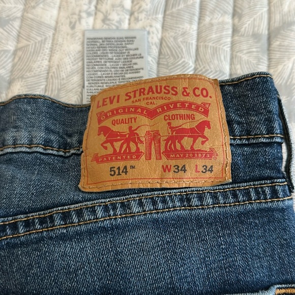 Levi Strauss and Company Other - 514 Levi jeans size 34 x 34